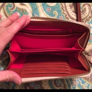 Dooney and Bourke wallet